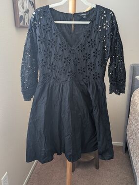 Simply Vera Vera Wang Black Eyelet V-Neck Dress Top